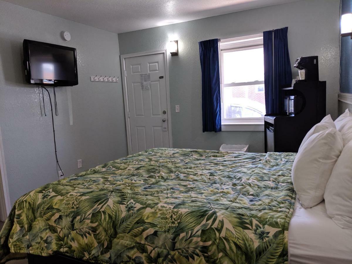 Colonial Inn Нагс Хед Екстериор снимка
