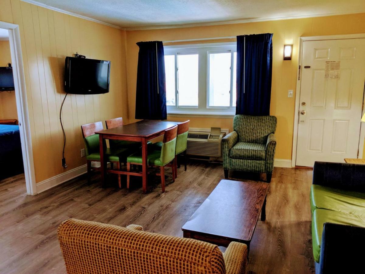 Colonial Inn Нагс Хед Екстериор снимка
