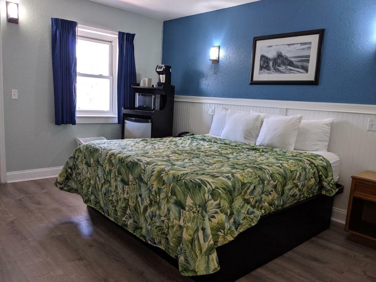 Colonial Inn Нагс Хед Екстериор снимка